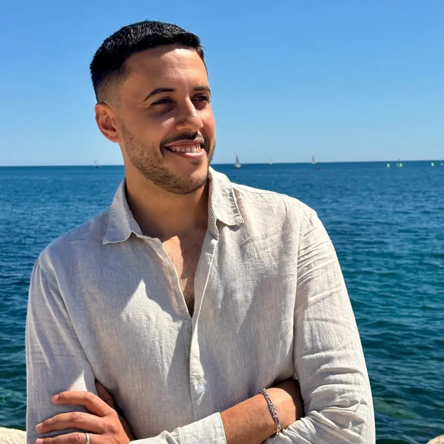Portrait de Mélik Nakhla, fondateur de WMN Digital et formateur du programme E-commerce Experts